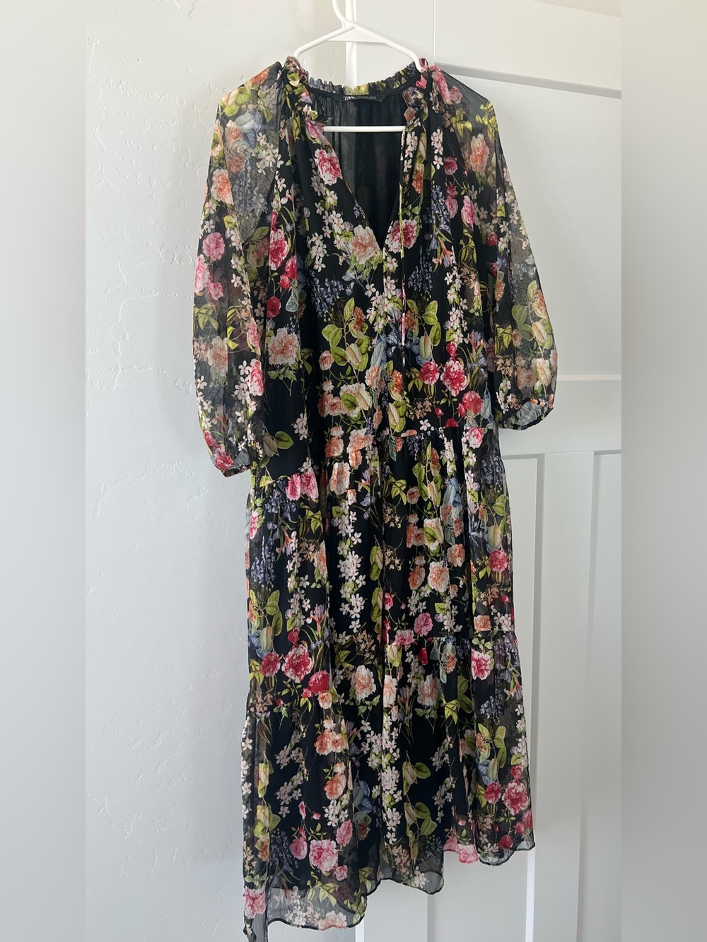 Zara Black Floral Ruffled Sleeve Dress - Picture 2 of 8